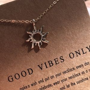 GOOD VIBES ONLY Sunshine sun necklace Gold karma☀️